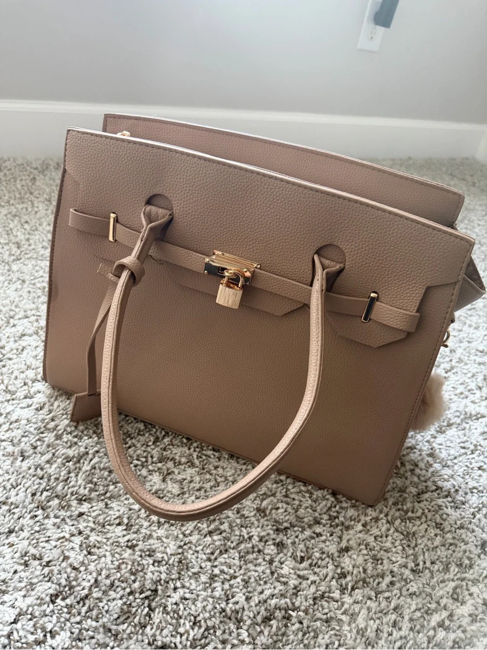 Source Unknown Pebbled Taupe Faux Leather Tote with Gold Lock